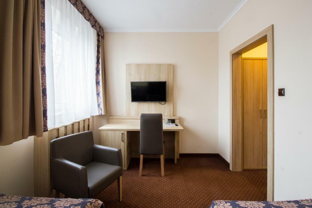 Motel Db2000 Bilgoraj Exterior photo